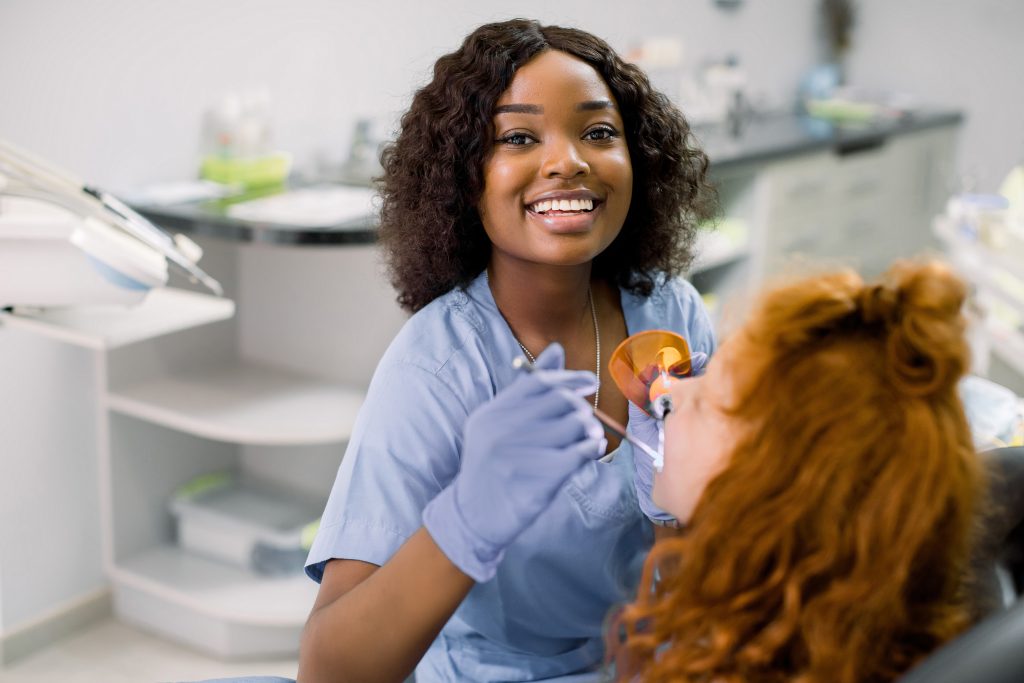 Difference Between Dental Assistant and Dental Hygienist Dental Assisting School Waco